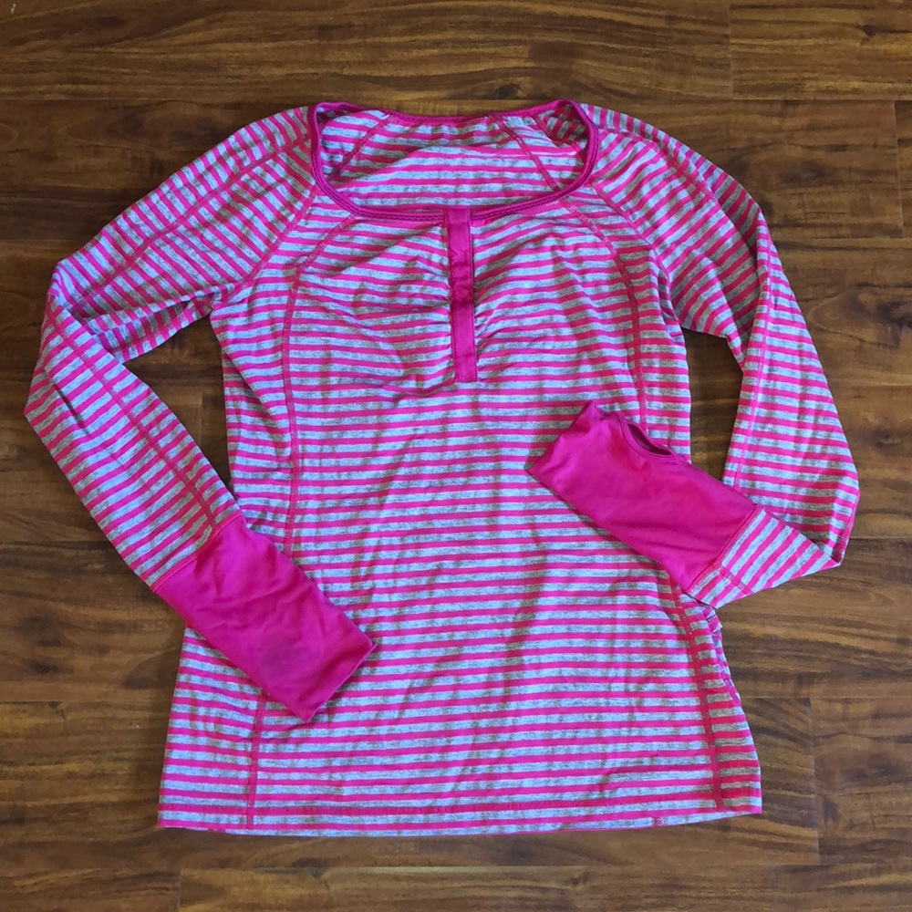 Lululemon women’s running long sleeve top